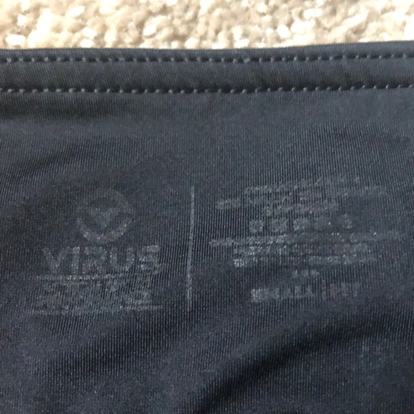 Virus cropped leggings - Picture 3 of 4